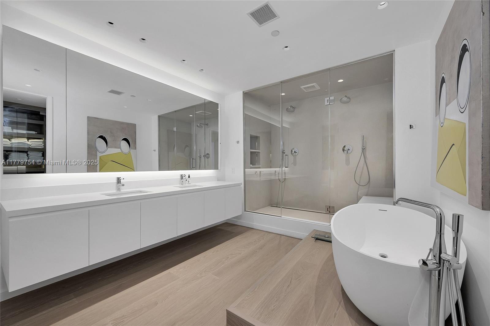 MILLENNIUM TOWER RESIDENC - Residential