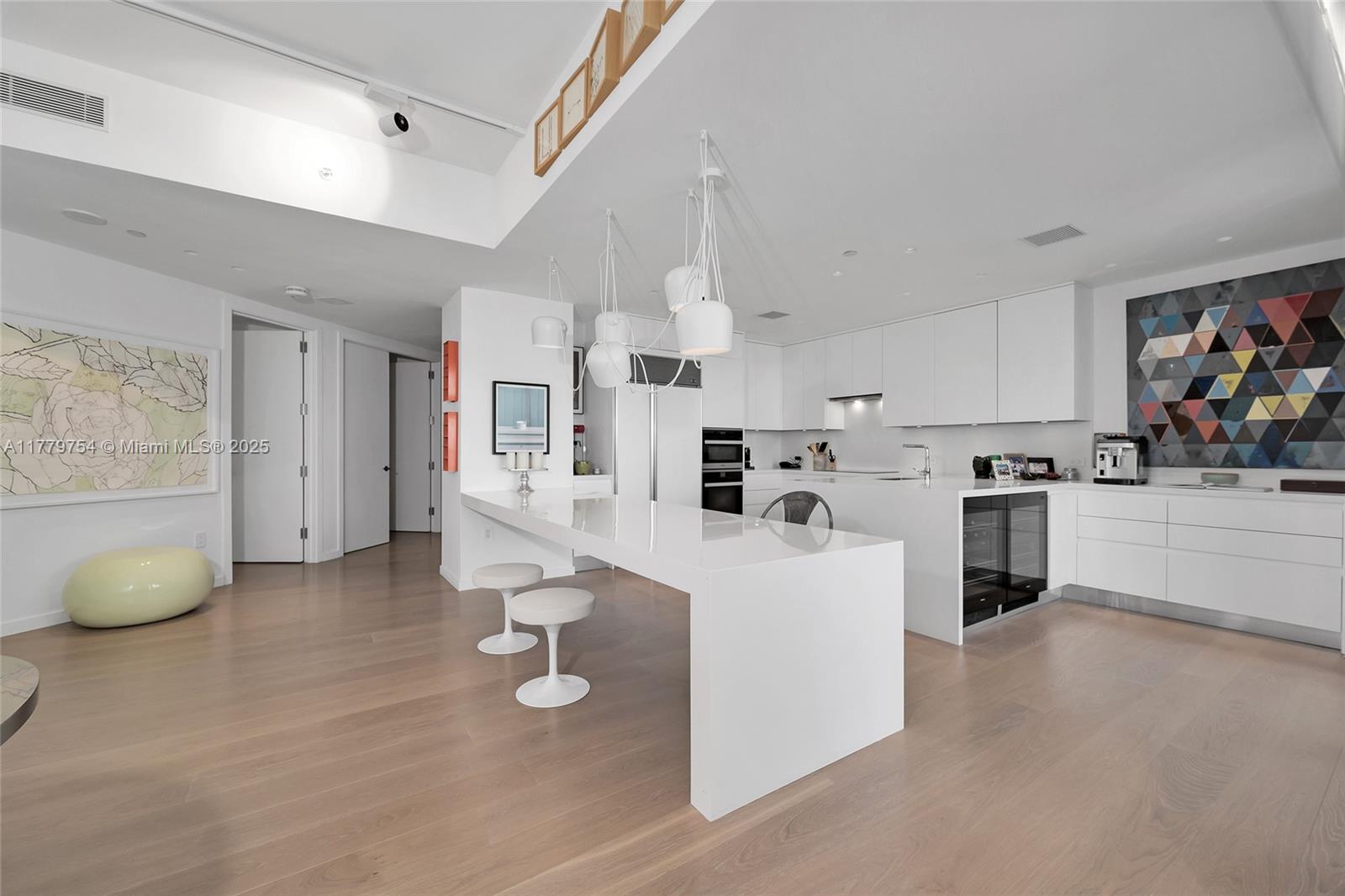 MILLENNIUM TOWER RESIDENC - Residential