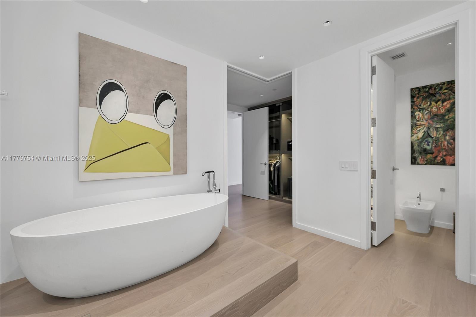 MILLENNIUM TOWER RESIDENC - Residential