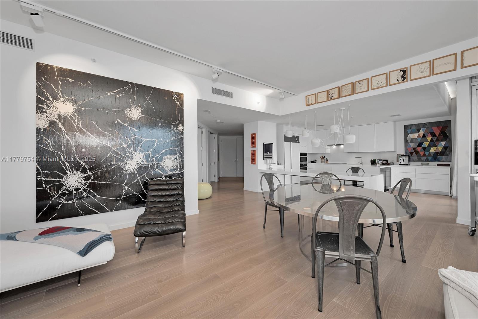 MILLENNIUM TOWER RESIDENC - Residential
