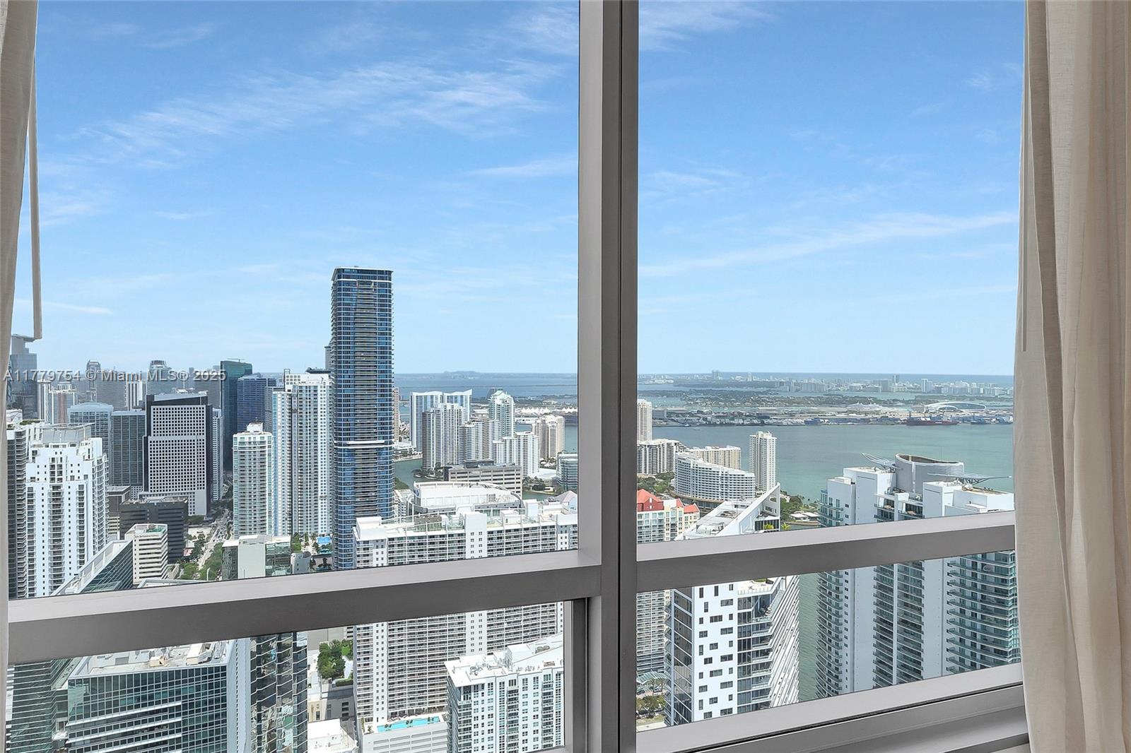 MILLENNIUM TOWER RESIDENC - Residential
