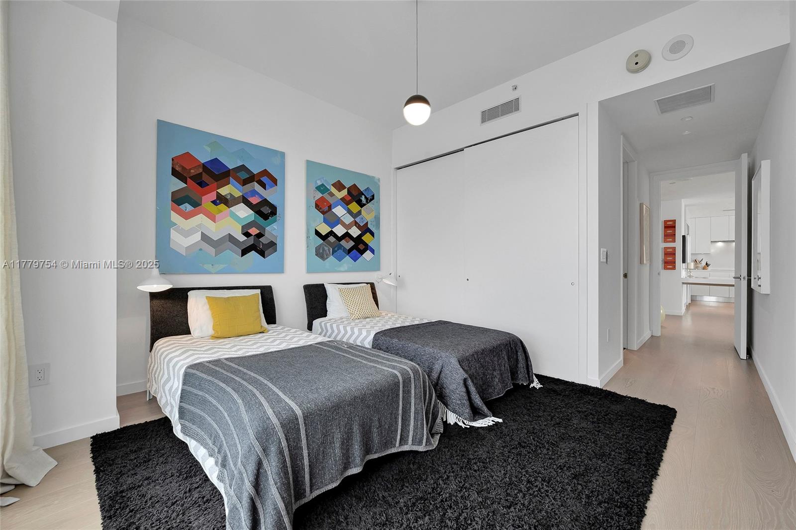 MILLENNIUM TOWER RESIDENC - Residential