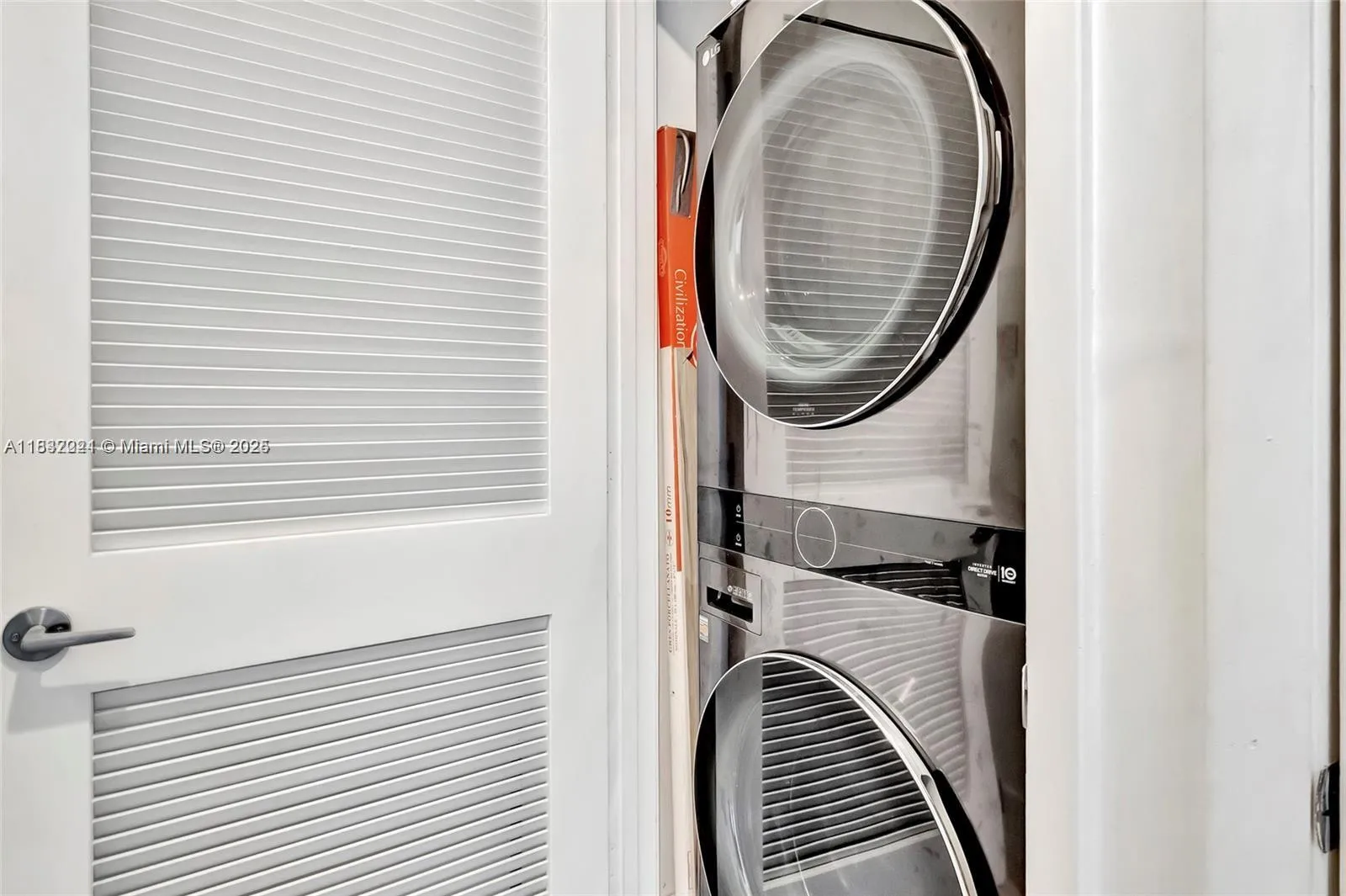 Miami, Florida 33137, United States, 2 Bedrooms Bedrooms, ,2 BathroomsBathrooms,Residential,Active,162411