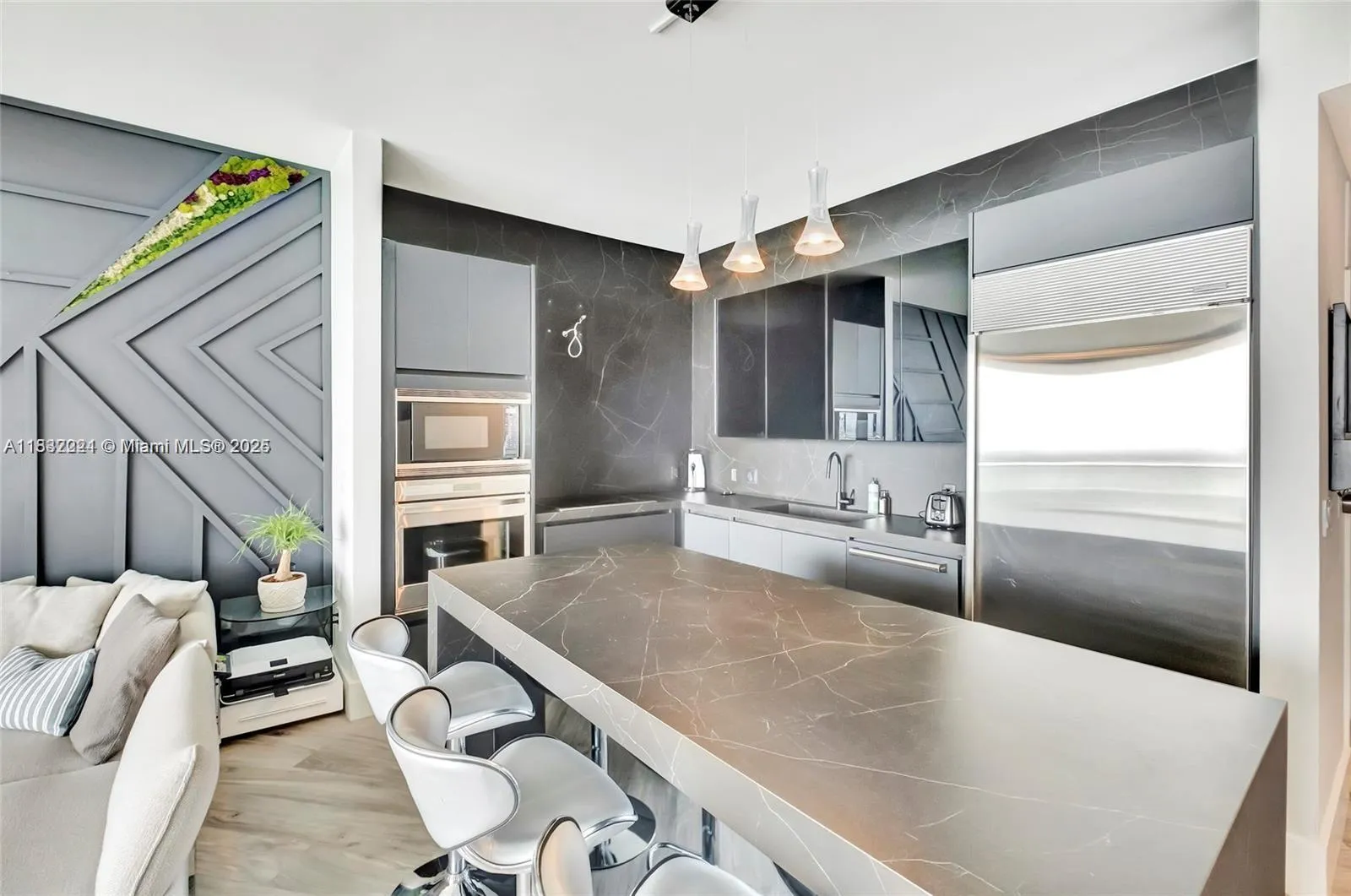 Miami, Florida 33137, United States, 2 Bedrooms Bedrooms, ,2 BathroomsBathrooms,Residential,Active,162411