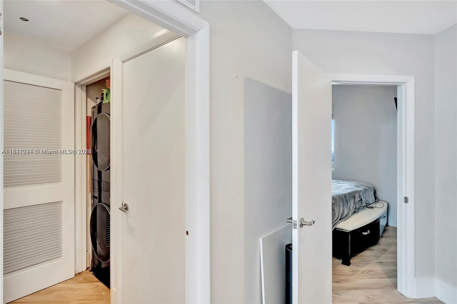 PARAMOUNT BAY CONDO - Residential