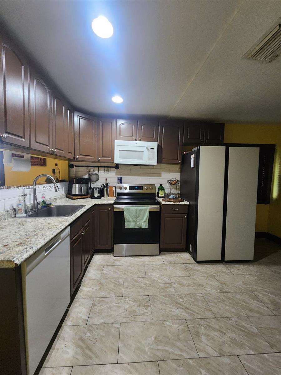 HOMEVILLE - Residential