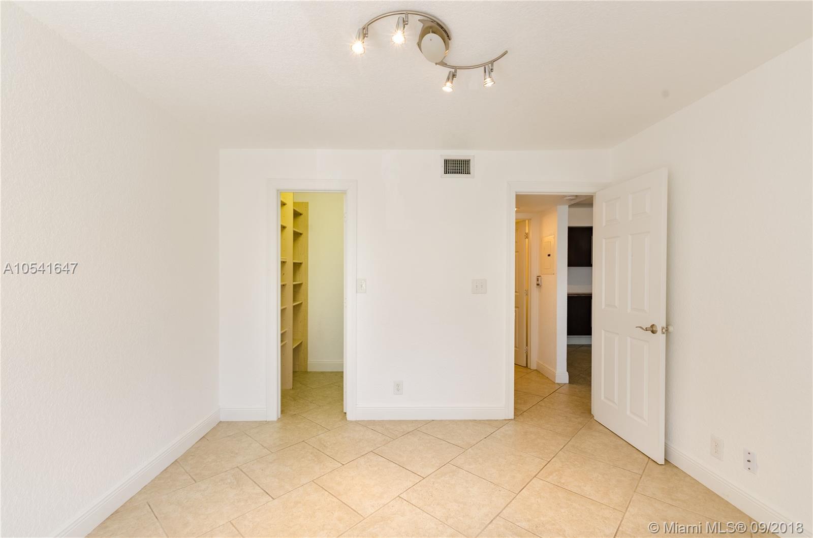 SUNDANCE AT DAVIE CONDO - Residential Lease