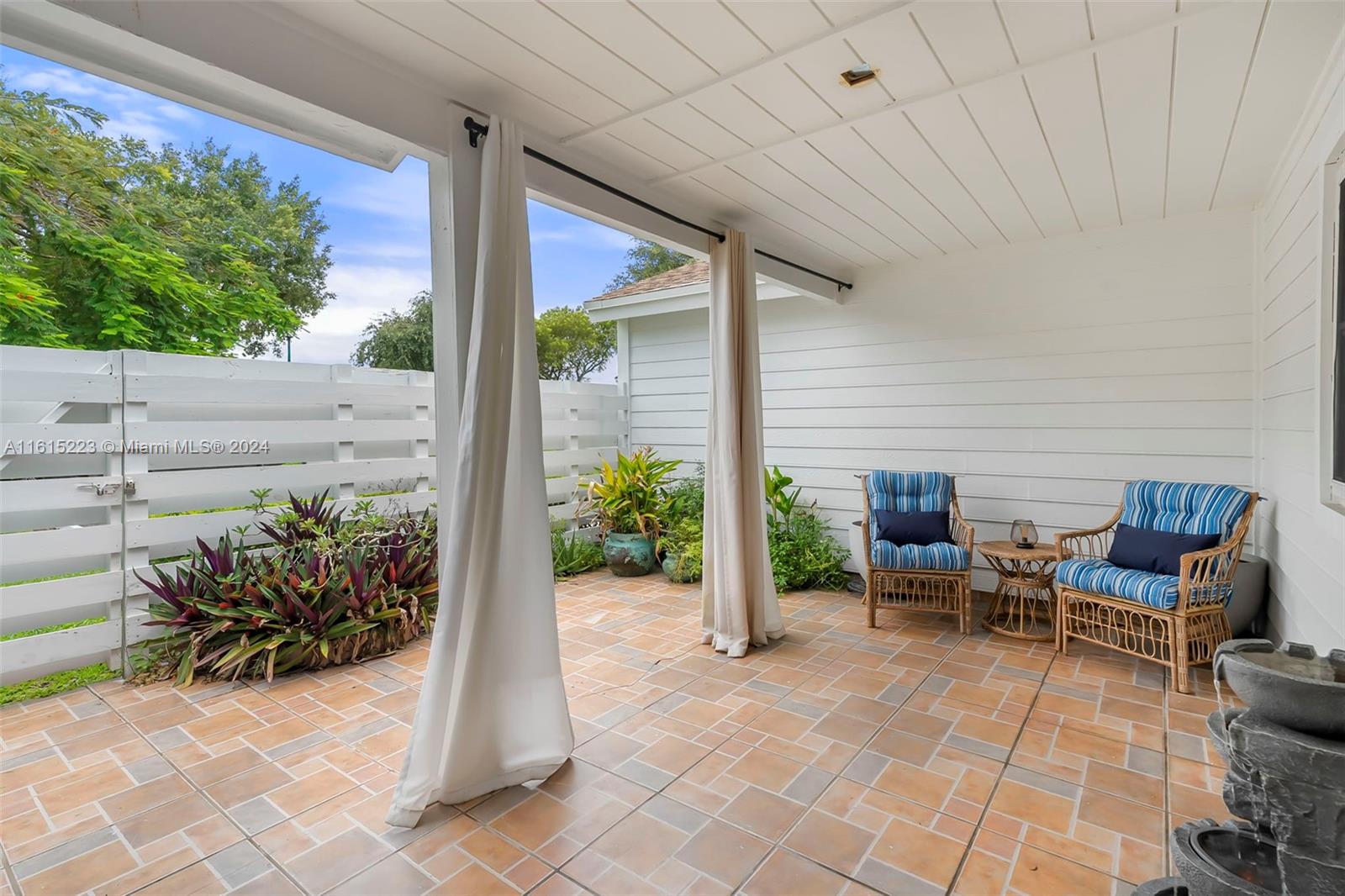 VILG HOMES COUNTRY WALK C - Residential