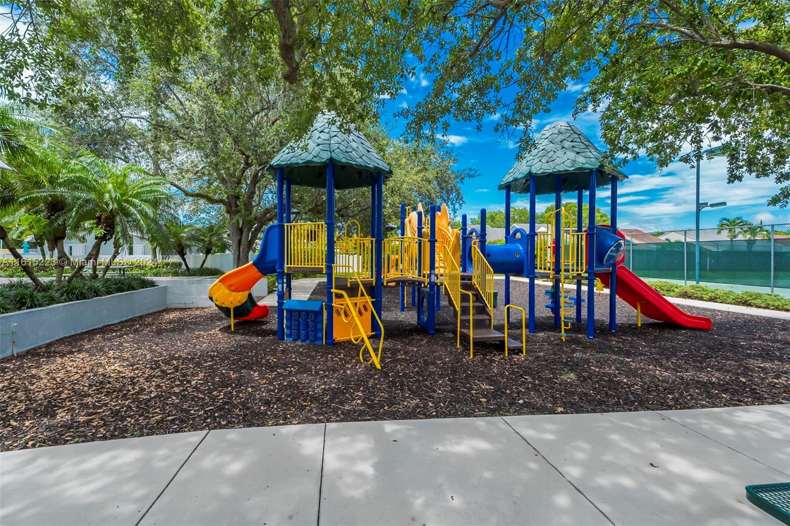 VILG HOMES COUNTRY WALK C - Residential