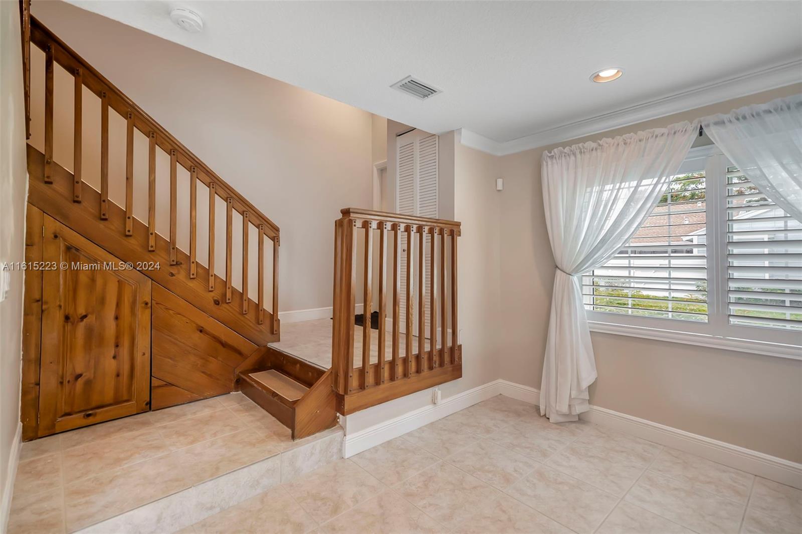 VILG HOMES COUNTRY WALK C - Residential