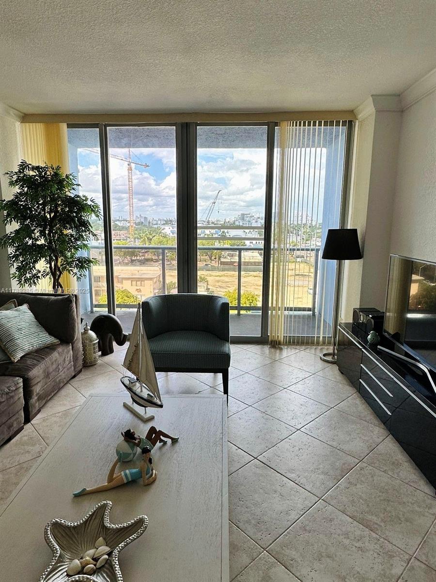 401 BLU OF NORTH BEACH CO - Residential