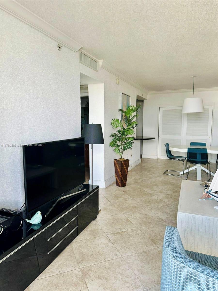 401 BLU OF NORTH BEACH CO - Residential