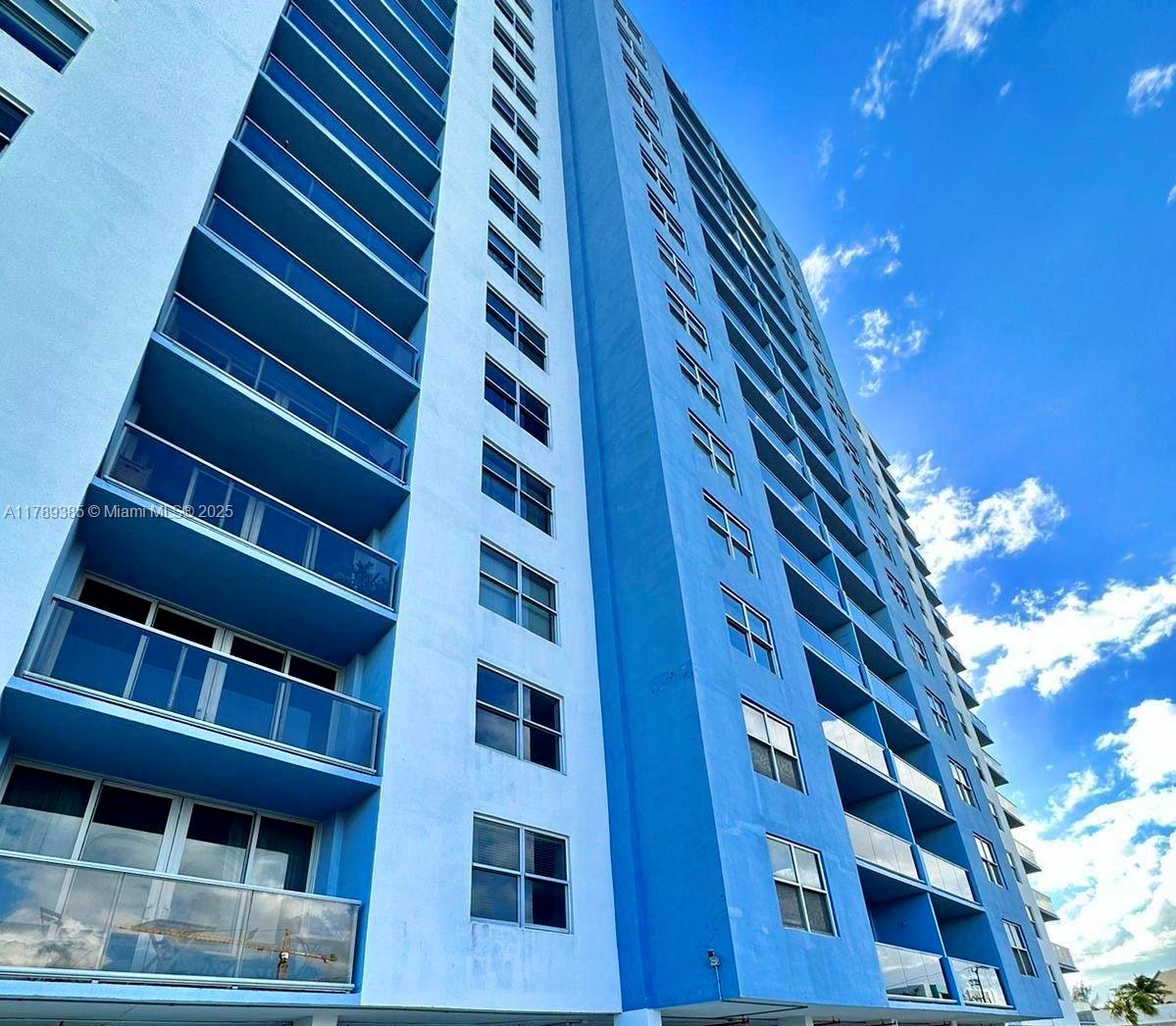 401 BLU OF NORTH BEACH CO - Residential