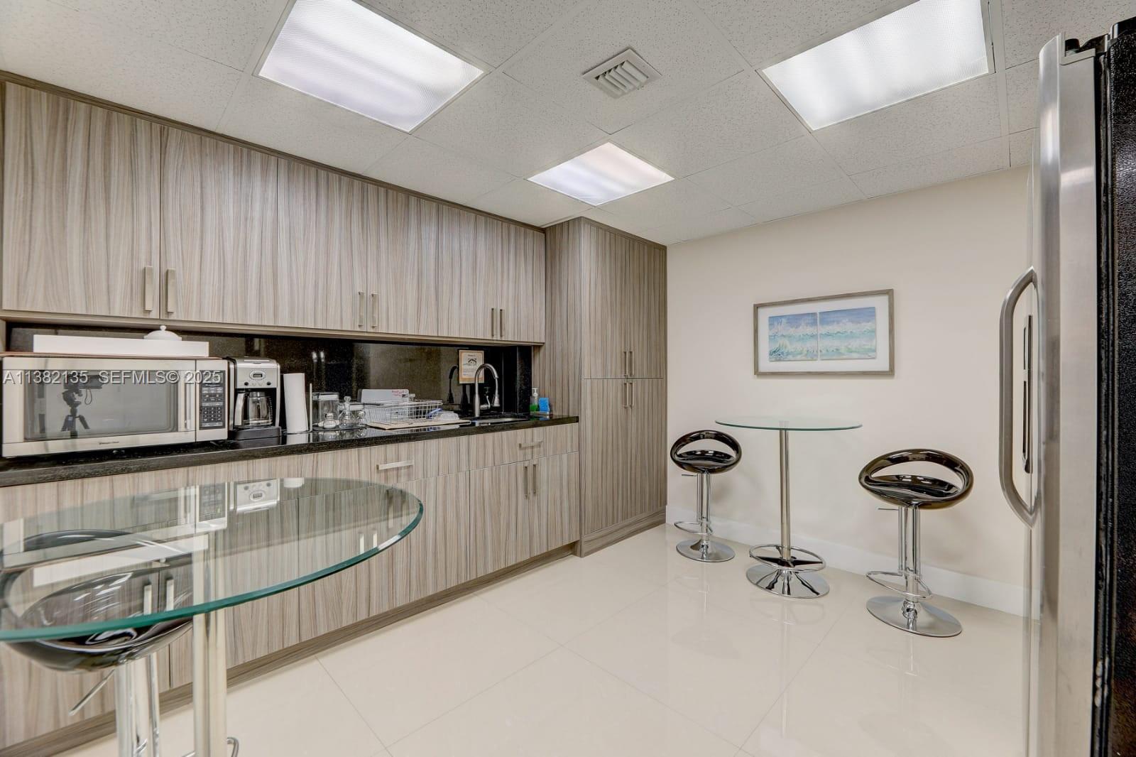 825 Brickell Bay Dr 246-office 6