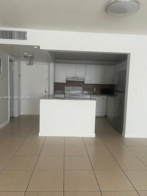 PORTALAGRE BUILDING CONDO - Residential Lease