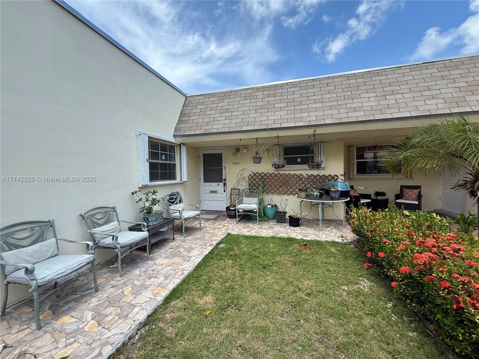 Adult community 55+, children under 18 years of age are not allowed. This villa is spacious, one-story unit. 1 bedroom, 1 full bath, 1 half bath. It has a spacious open family room. Landry room with washer and dryer and water heater. This Villa is very convenient for shopping. Relax patio. Quiet community. Community pool and tennis court. Lots of activities at the clubhouse. Close to turnpike, shopping and us 1.