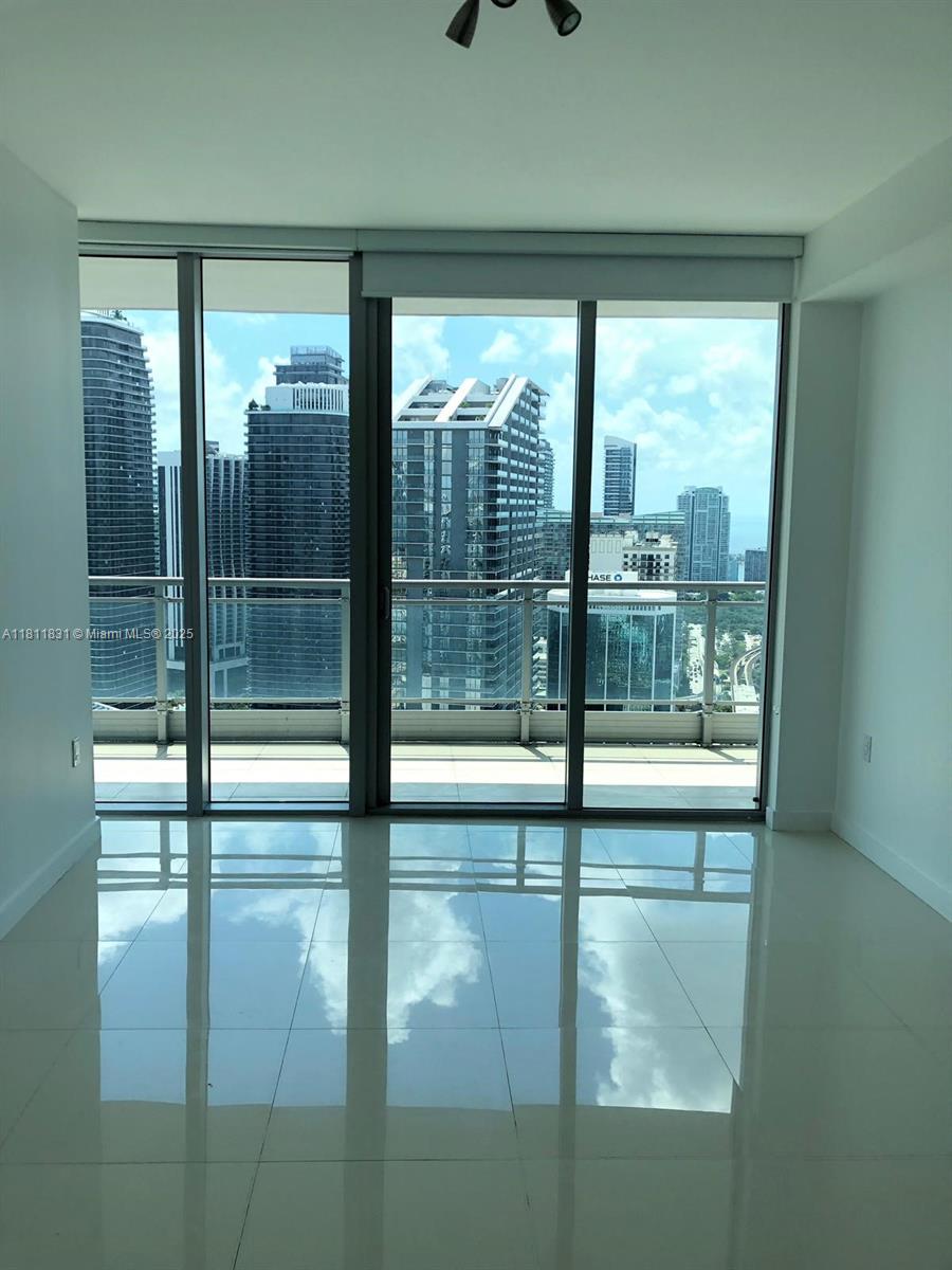 Rental Property at 92 Sw 3rd St 4403, Miami, Broward County, Florida - Bedrooms: 2 
Bathrooms: 3  - $4,600 MO.