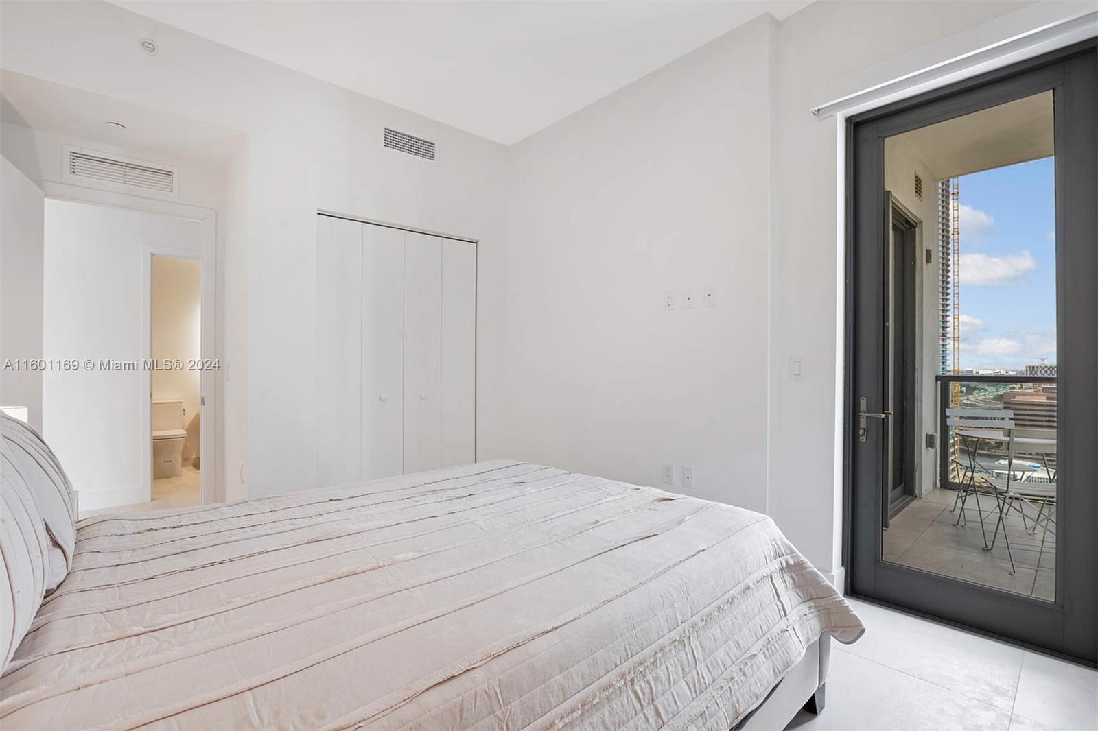 Smart Brickell - Residential Lease