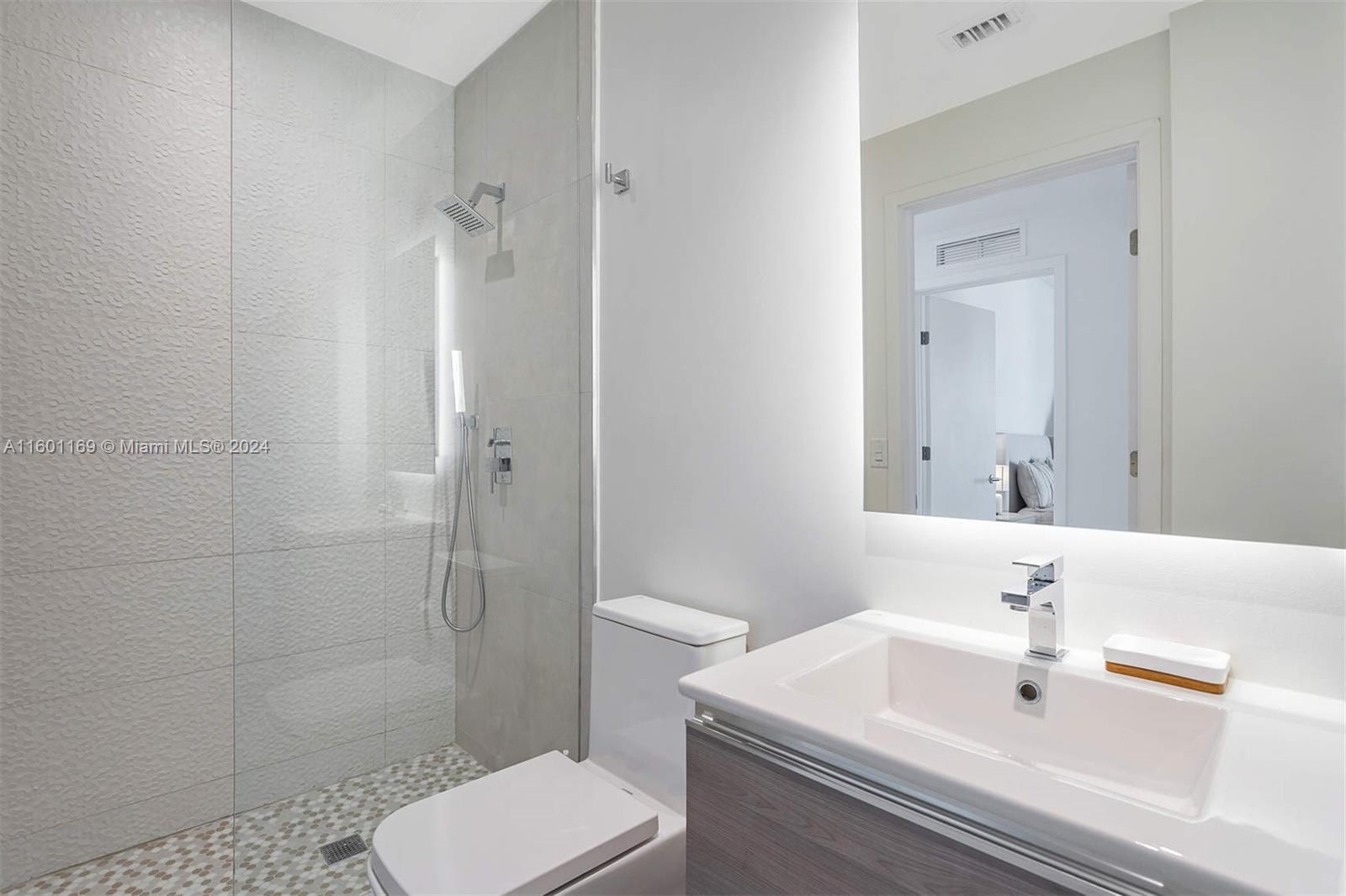 Smart Brickell - Residential Lease