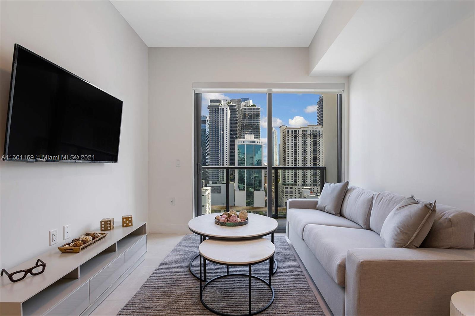 Smart Brickell - Residential Lease