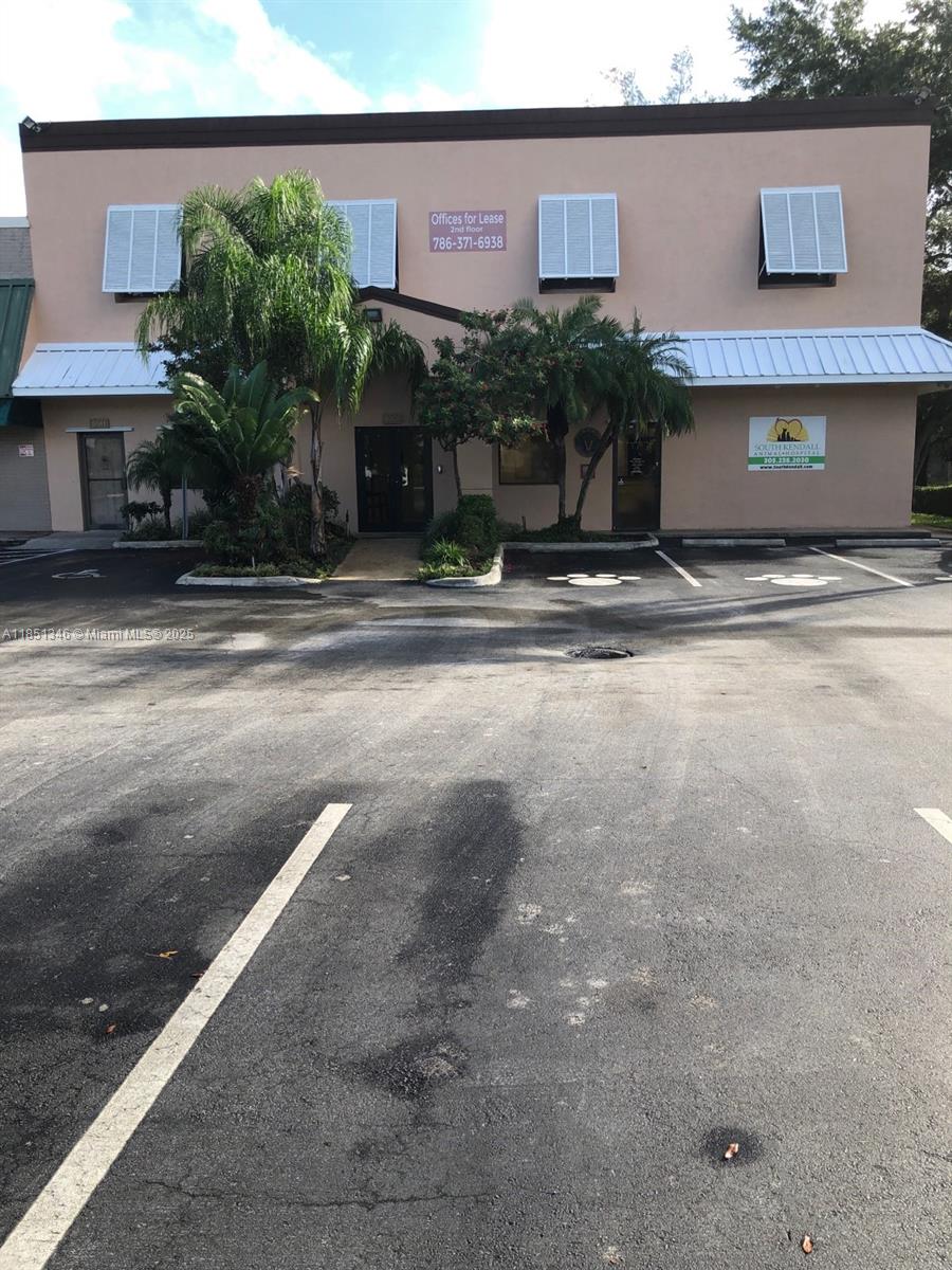 Nice office currently operating as an animal clinic. Great location NW corner of Us 1 and South Dixie Highway.
Right on bus line. Entire bottom floor of two-story building. Clean building, inside and out. Price quoted is the base rent. Call listing agent for showings. 24 hour notice to show.