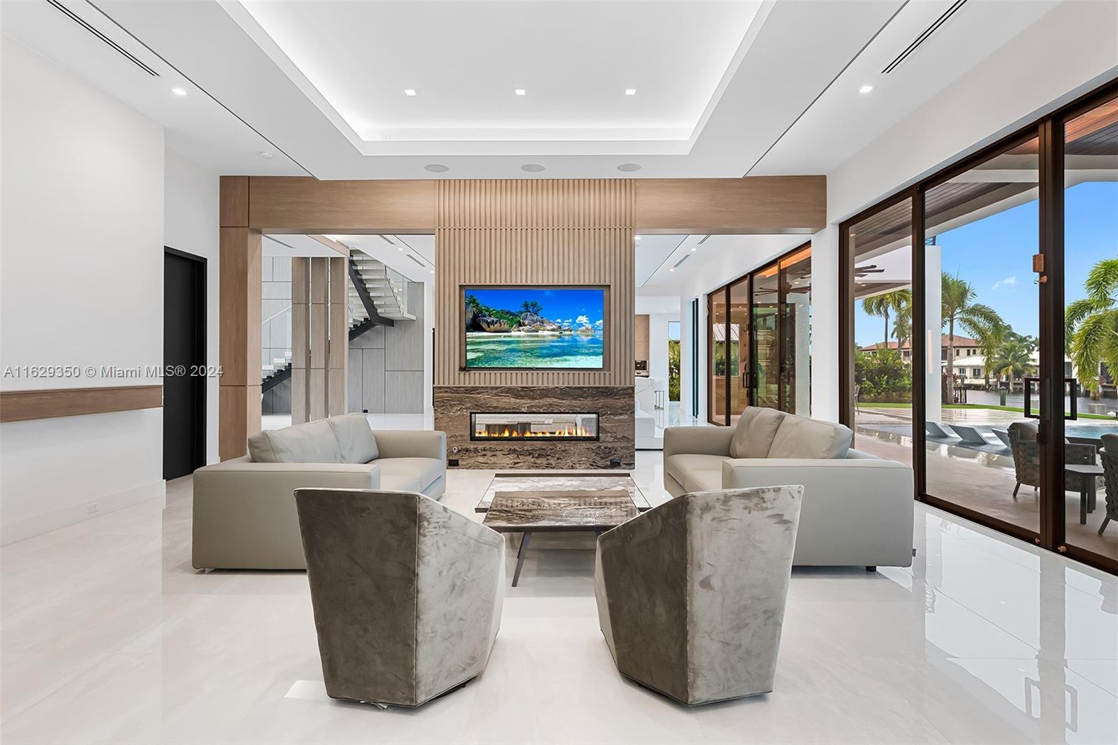 CORAL RIDGE COUNTRY CLUB - Residential