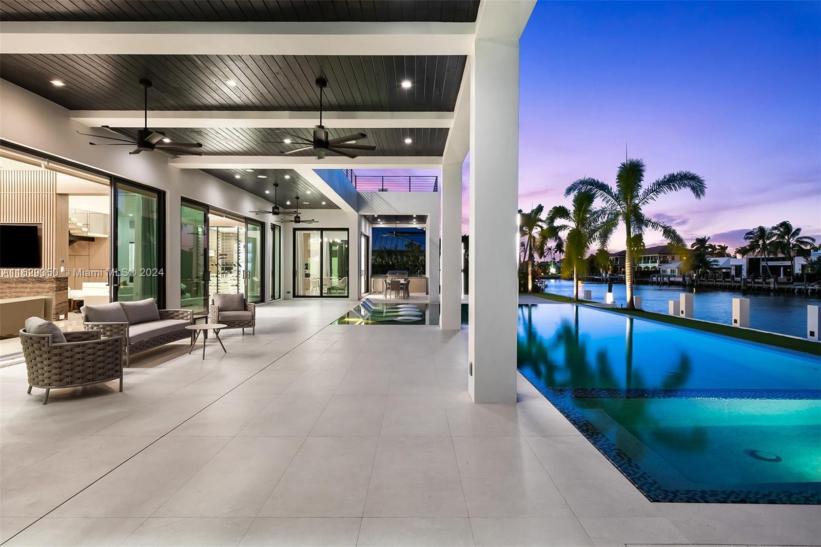 CORAL RIDGE COUNTRY CLUB - Residential