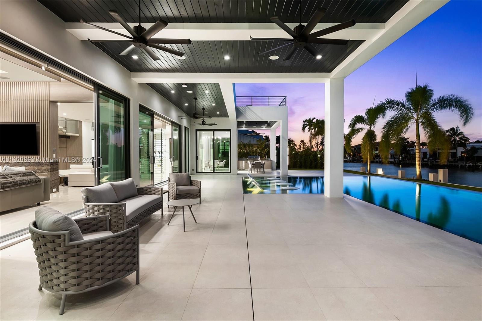 CORAL RIDGE COUNTRY CLUB - Residential