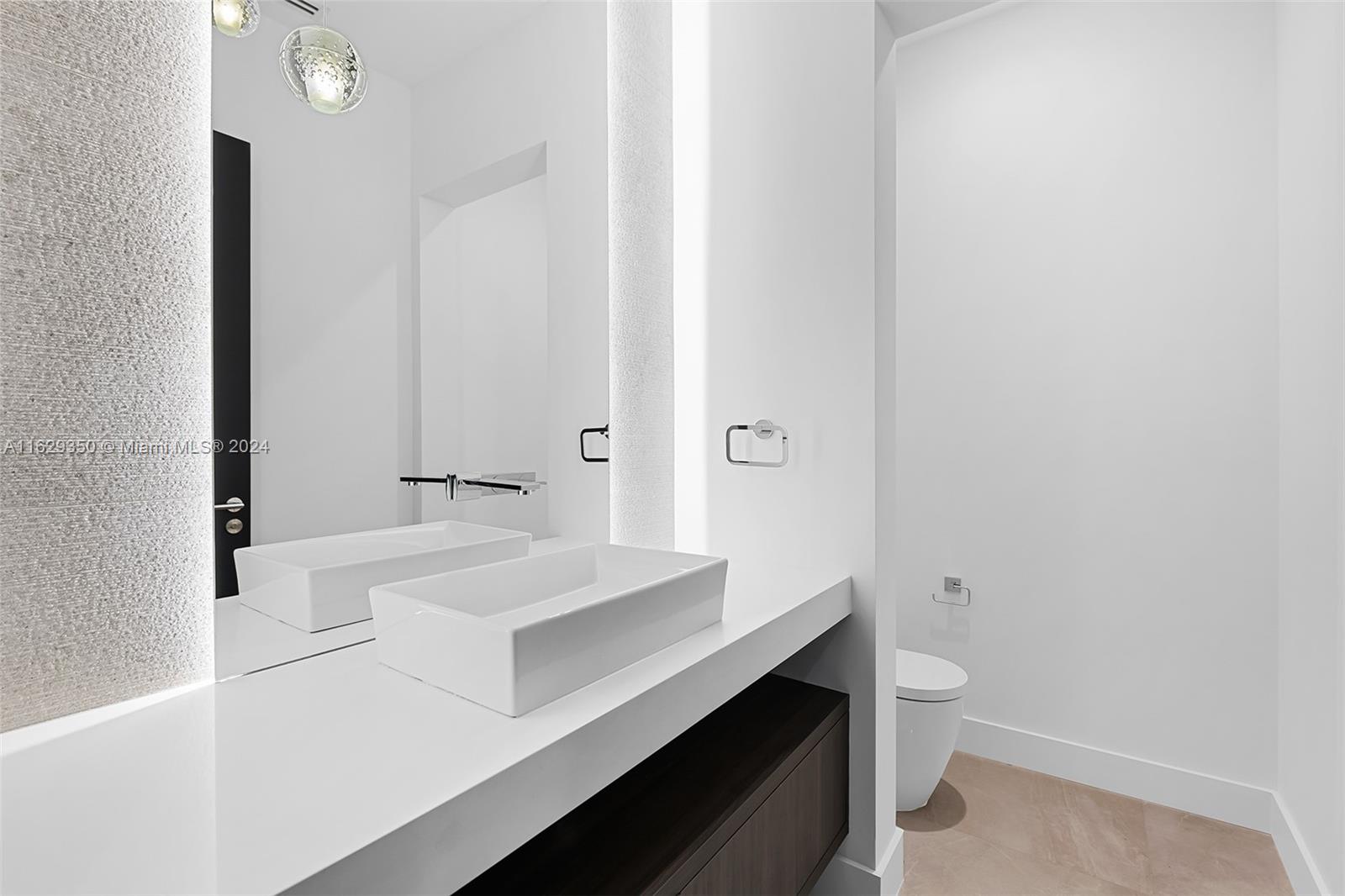 CORAL RIDGE COUNTRY CLUB - Residential