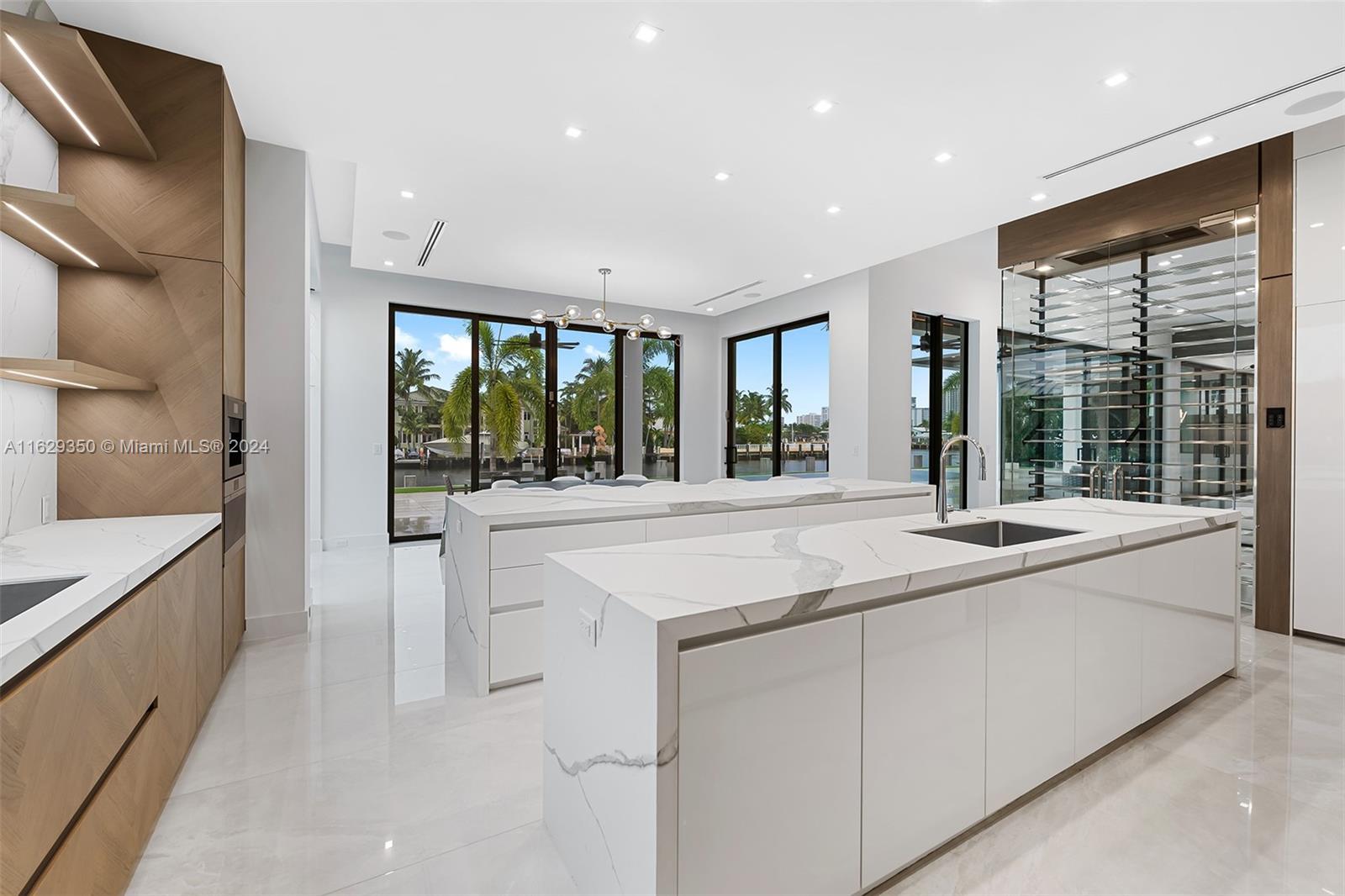 CORAL RIDGE COUNTRY CLUB - Residential