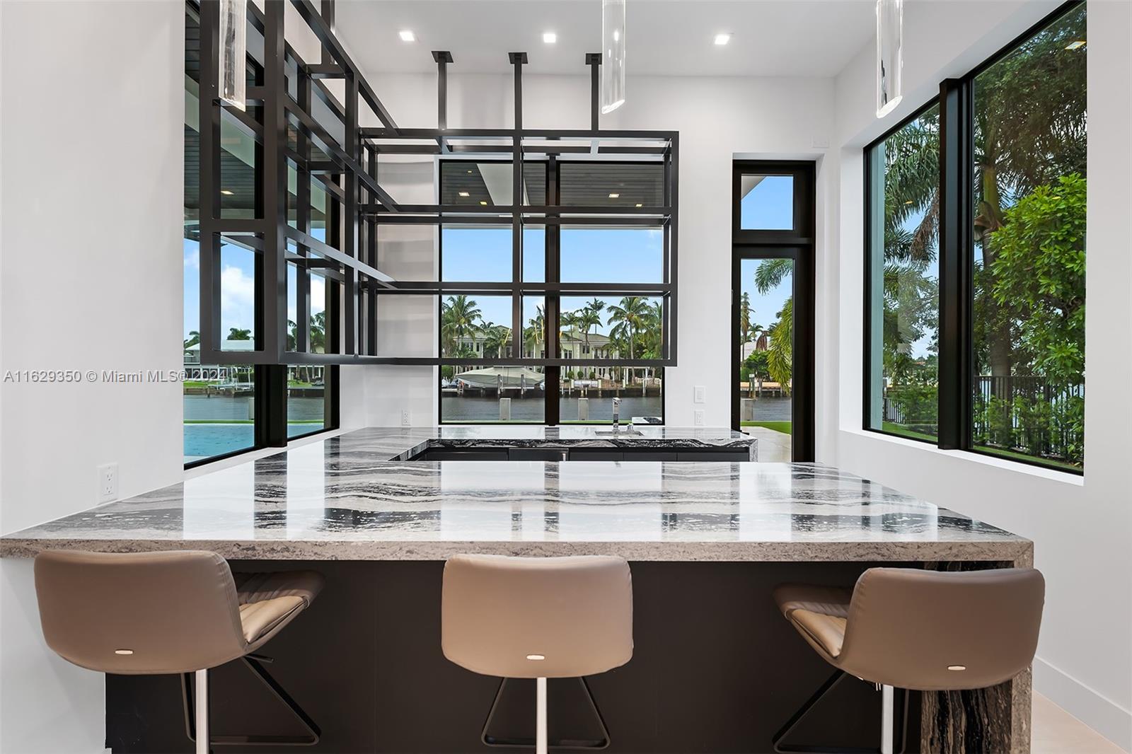 CORAL RIDGE COUNTRY CLUB - Residential