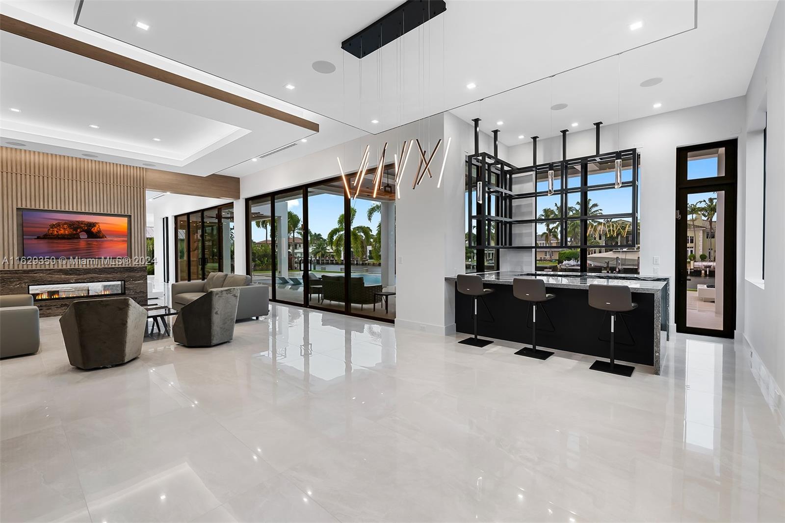 CORAL RIDGE COUNTRY CLUB - Residential