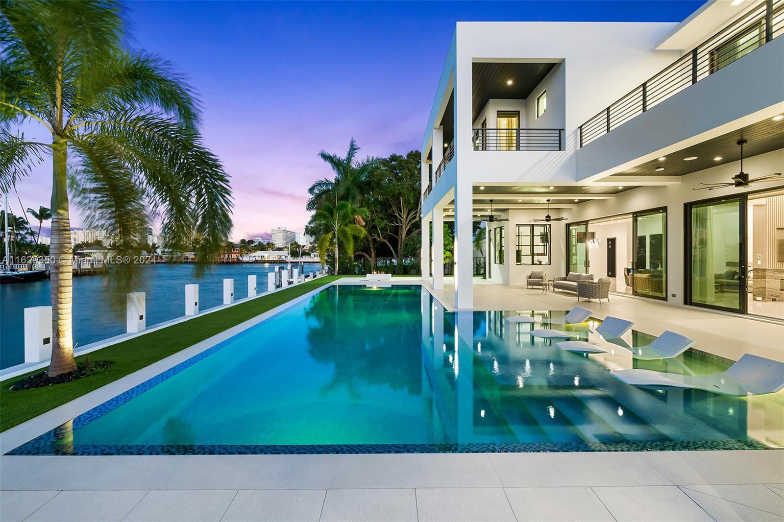 CORAL RIDGE COUNTRY CLUB - Residential