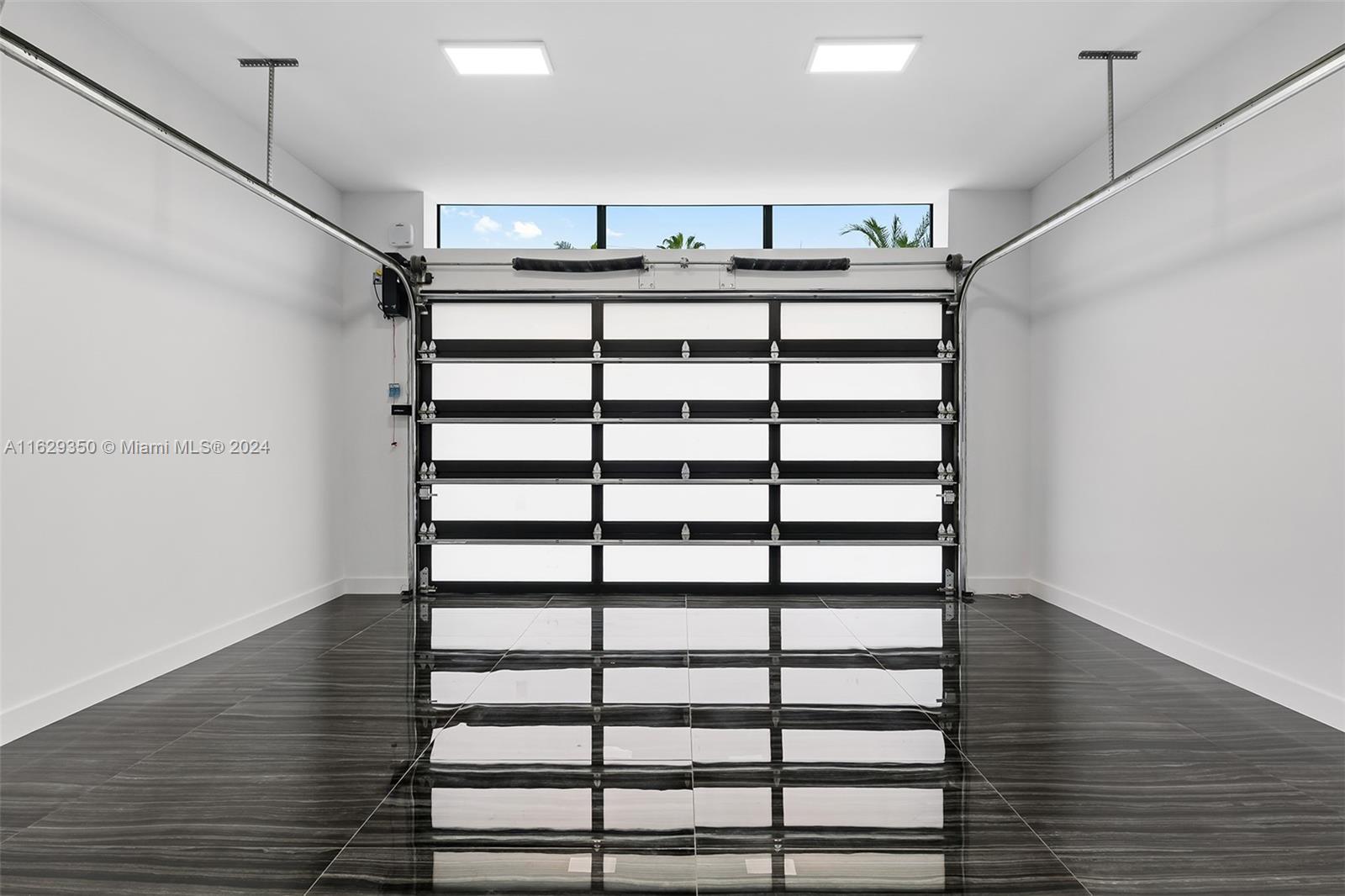 CORAL RIDGE COUNTRY CLUB - Residential