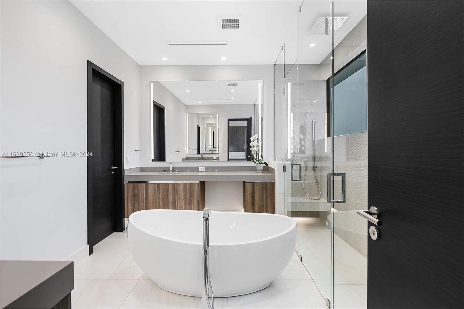 CORAL RIDGE COUNTRY CLUB - Residential