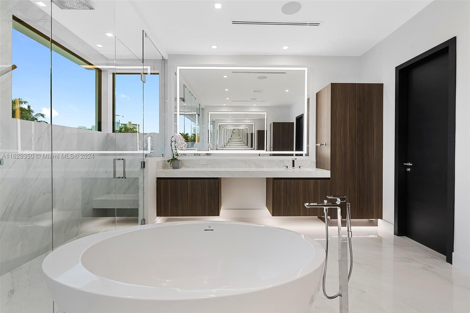 CORAL RIDGE COUNTRY CLUB - Residential