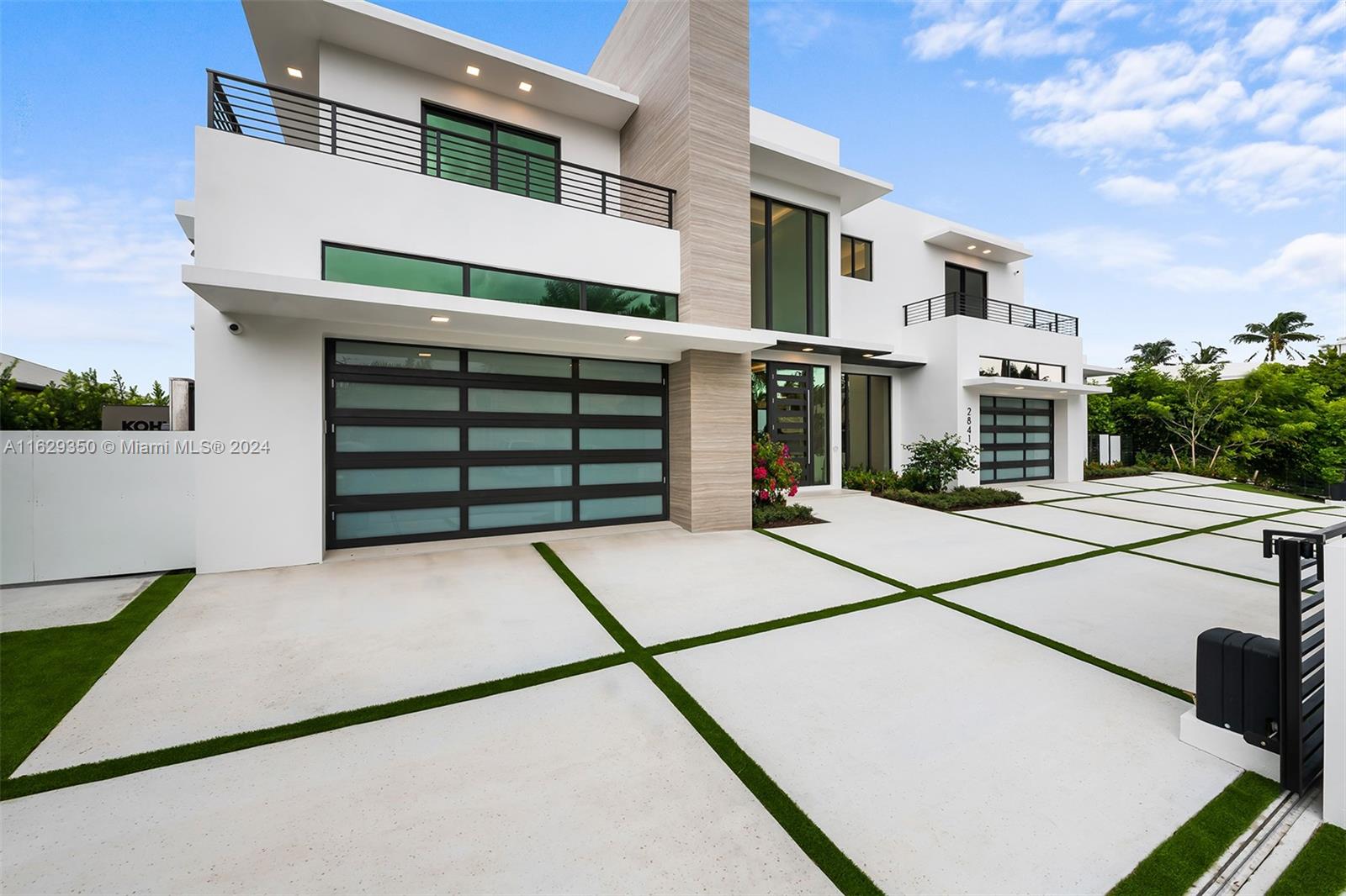 CORAL RIDGE COUNTRY CLUB - Residential