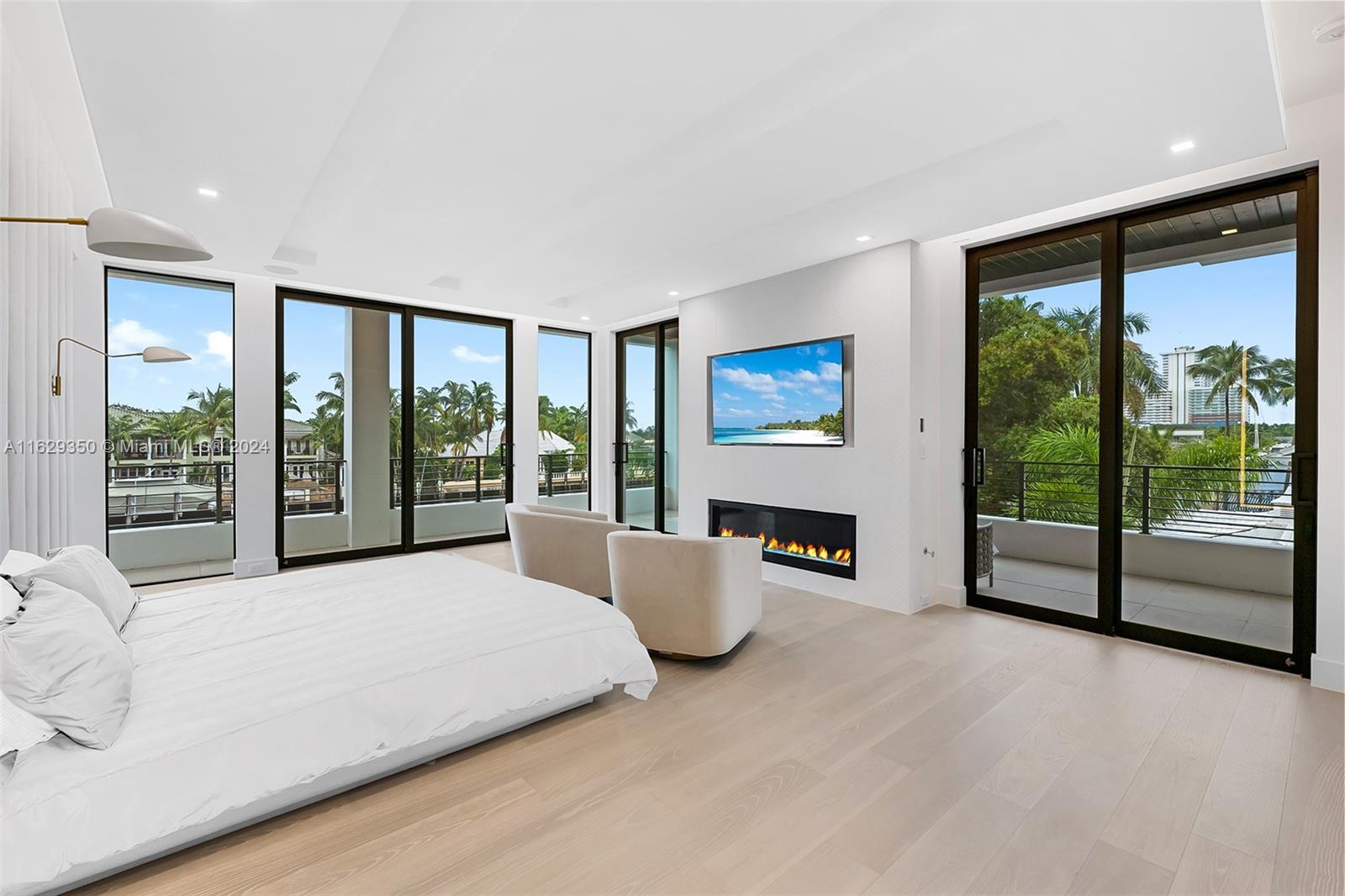 CORAL RIDGE COUNTRY CLUB - Residential