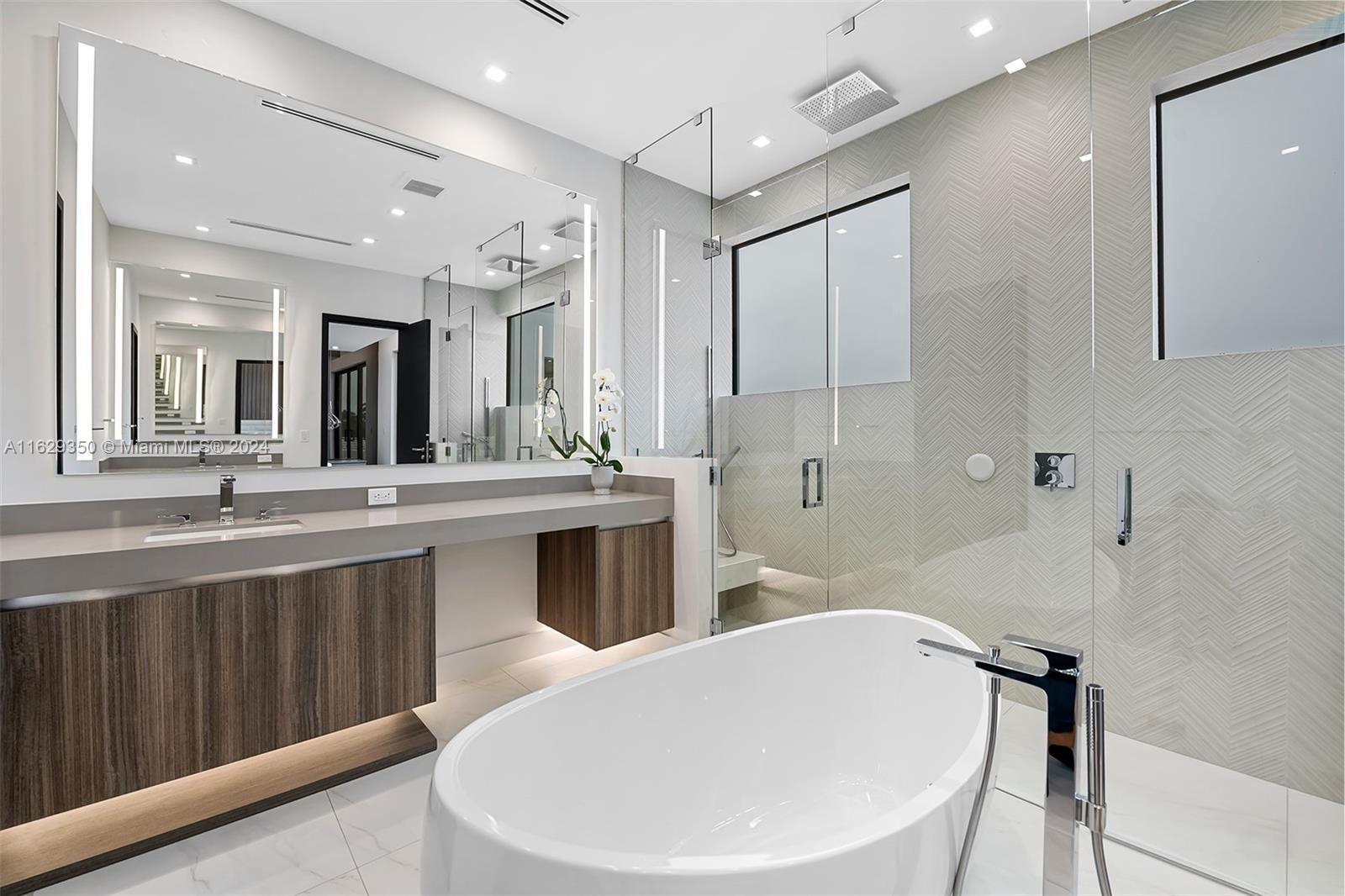 CORAL RIDGE COUNTRY CLUB - Residential