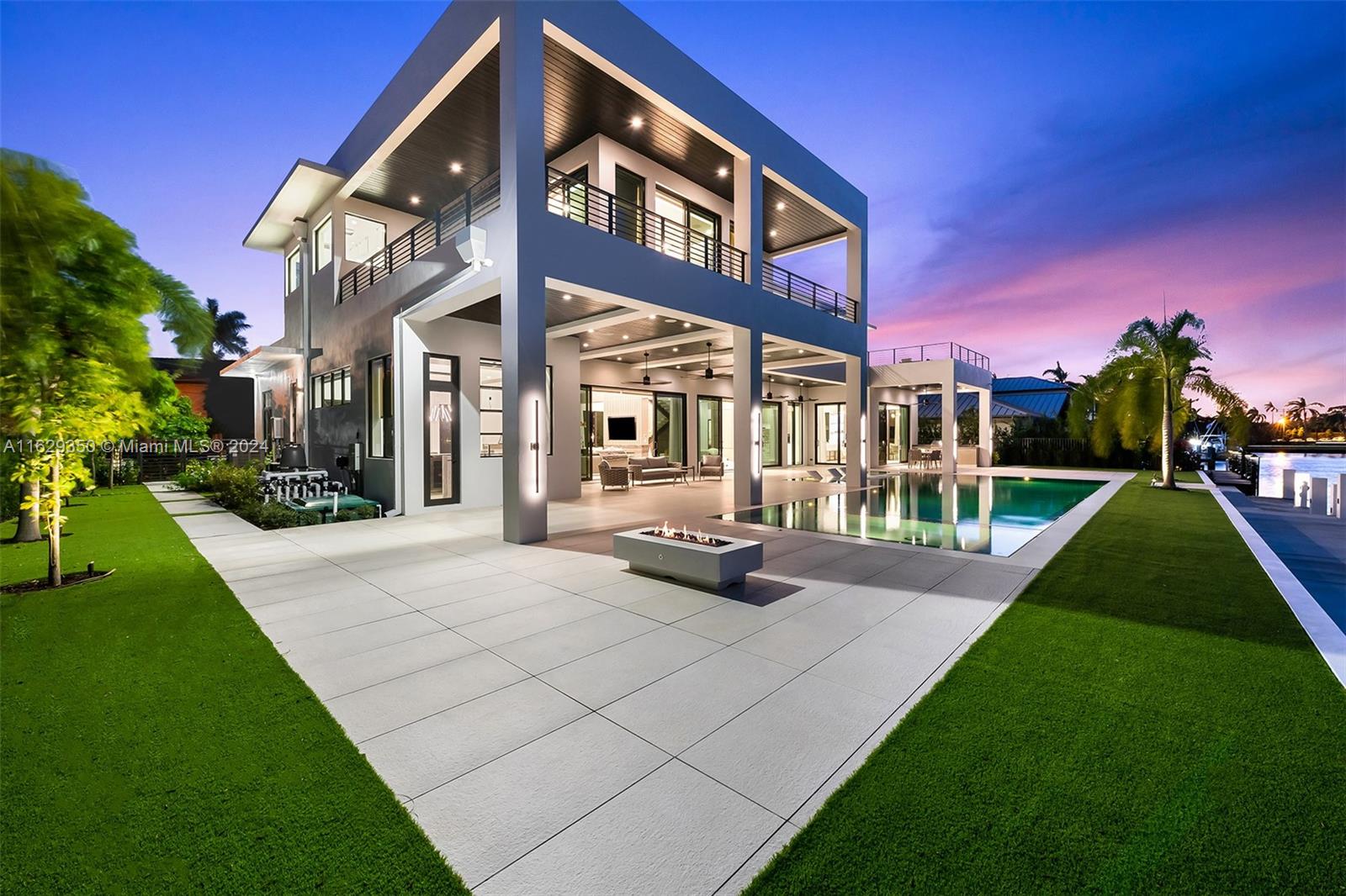 CORAL RIDGE COUNTRY CLUB - Residential