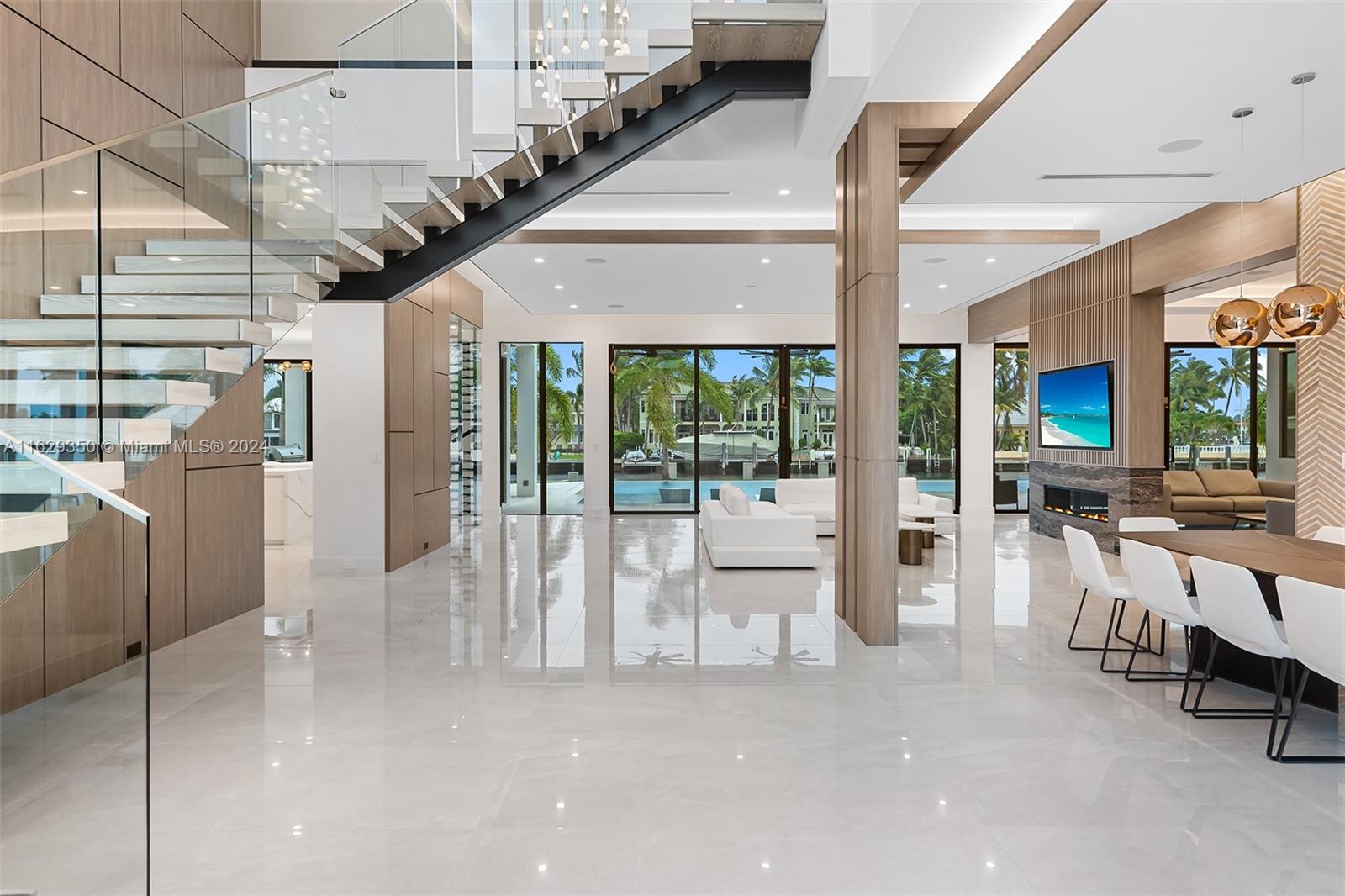 CORAL RIDGE COUNTRY CLUB - Residential