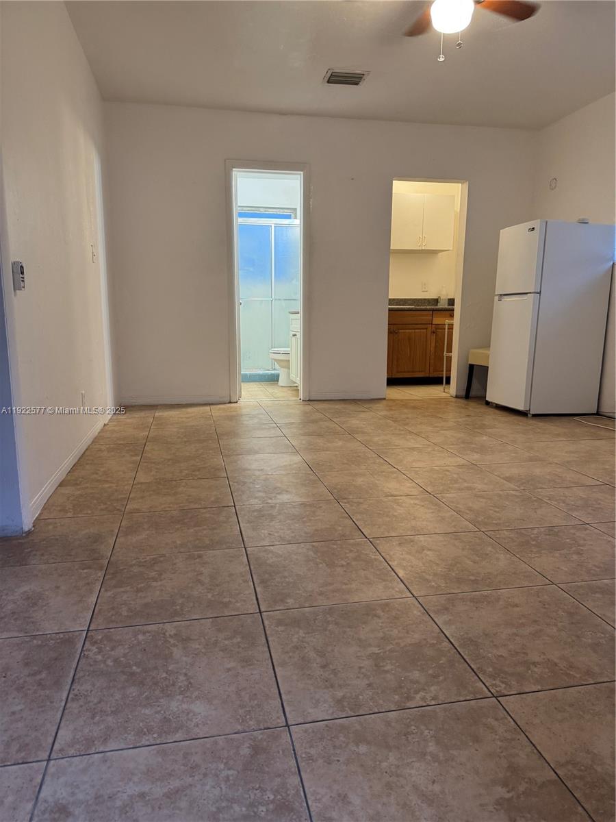 HOLLYWOOD SOUTH SIDE ADD - Residential Lease