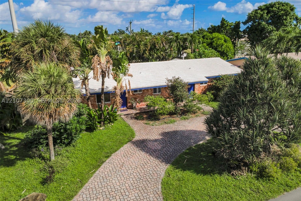 Photo of 2051 NE 68th St, Fort Lauderdale, FL 33308 (MLS # A12107300)