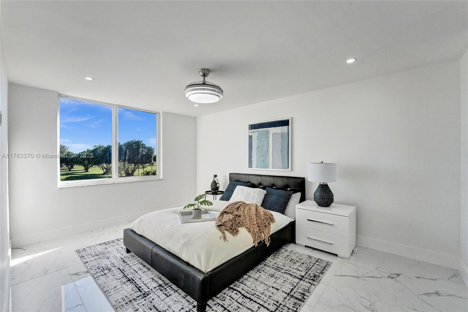 HOLLYBROOK GOLF AND TENNIS - Residential