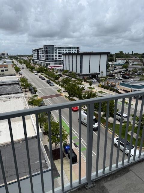 HOLLYWOOD STATION RES CON - Residential Lease