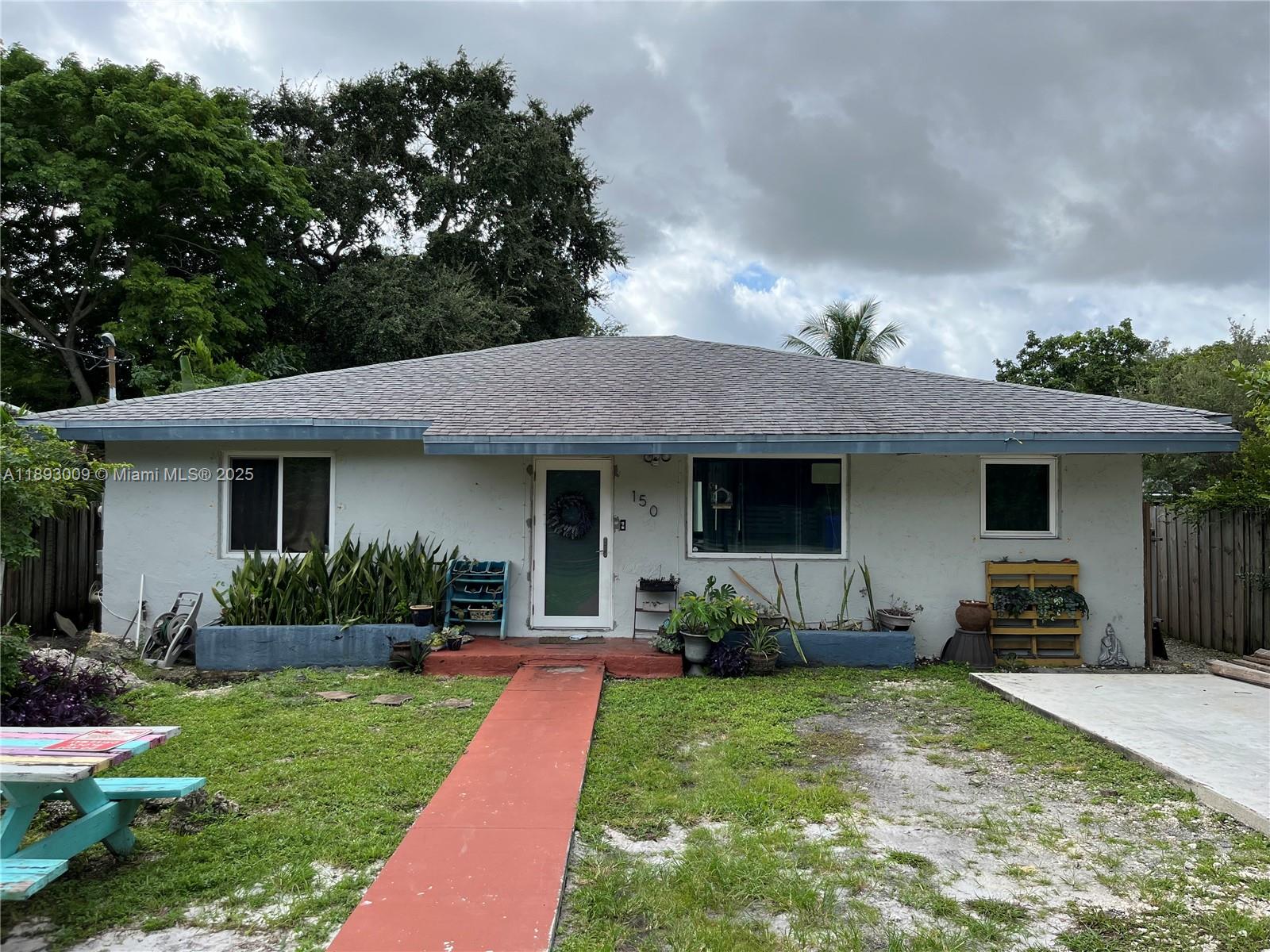 150 NW 44th St