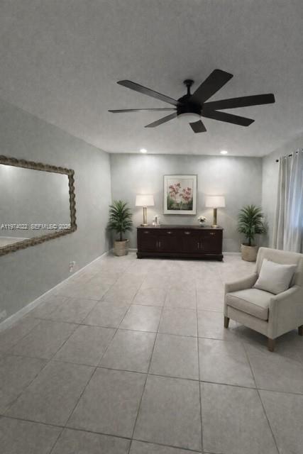 SOUTH DANIA HEIGHTS AMEN - Residential