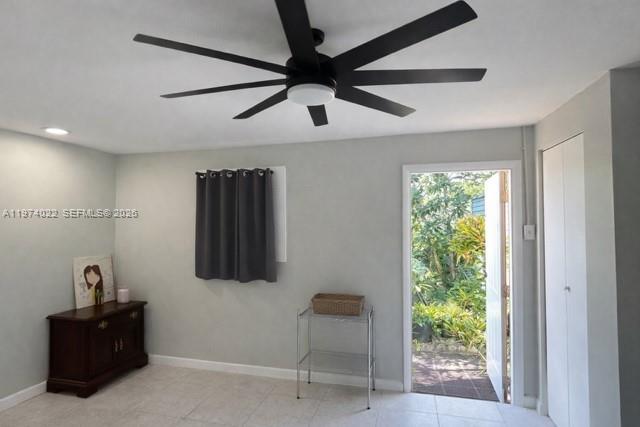 SOUTH DANIA HEIGHTS AMEN - Residential