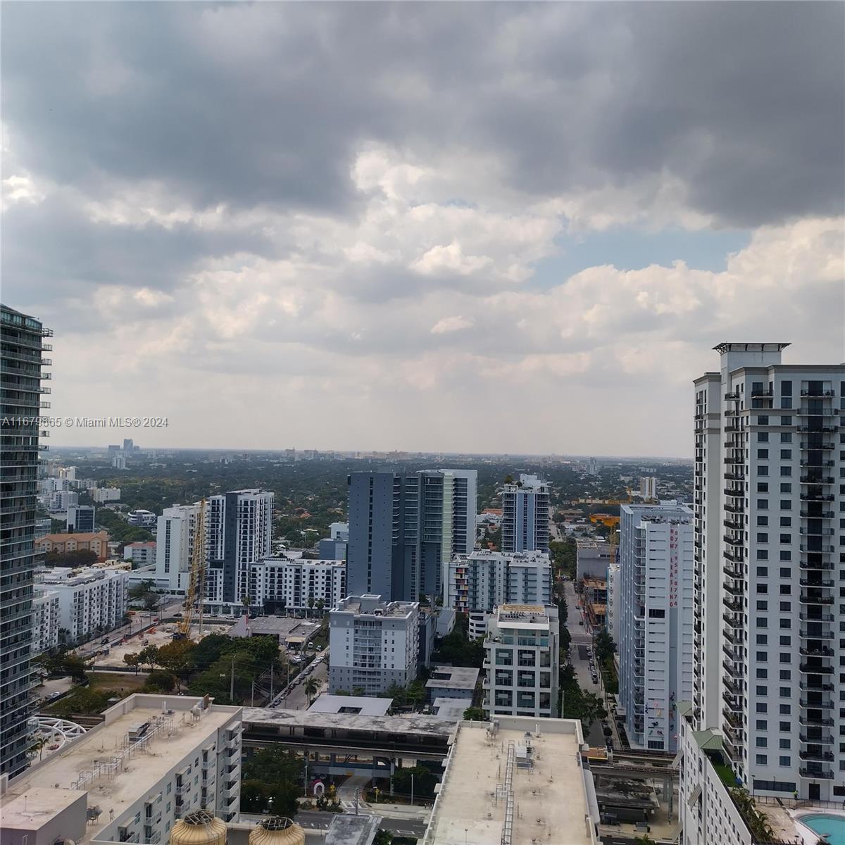 1000 Brickell Plz 3112