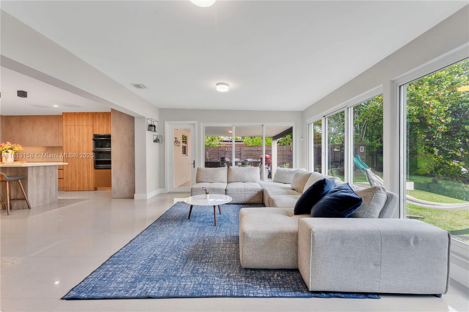 AVON HEIGHTS - Residential Lease